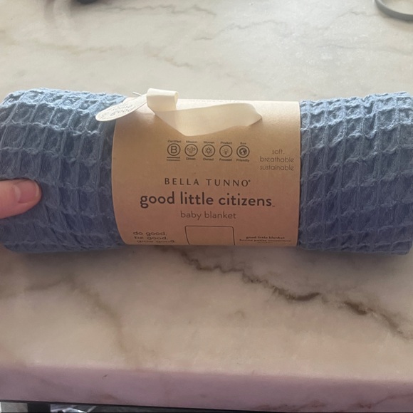 Bella Tunno Blue Baby Blanket - Picture 1 of 1